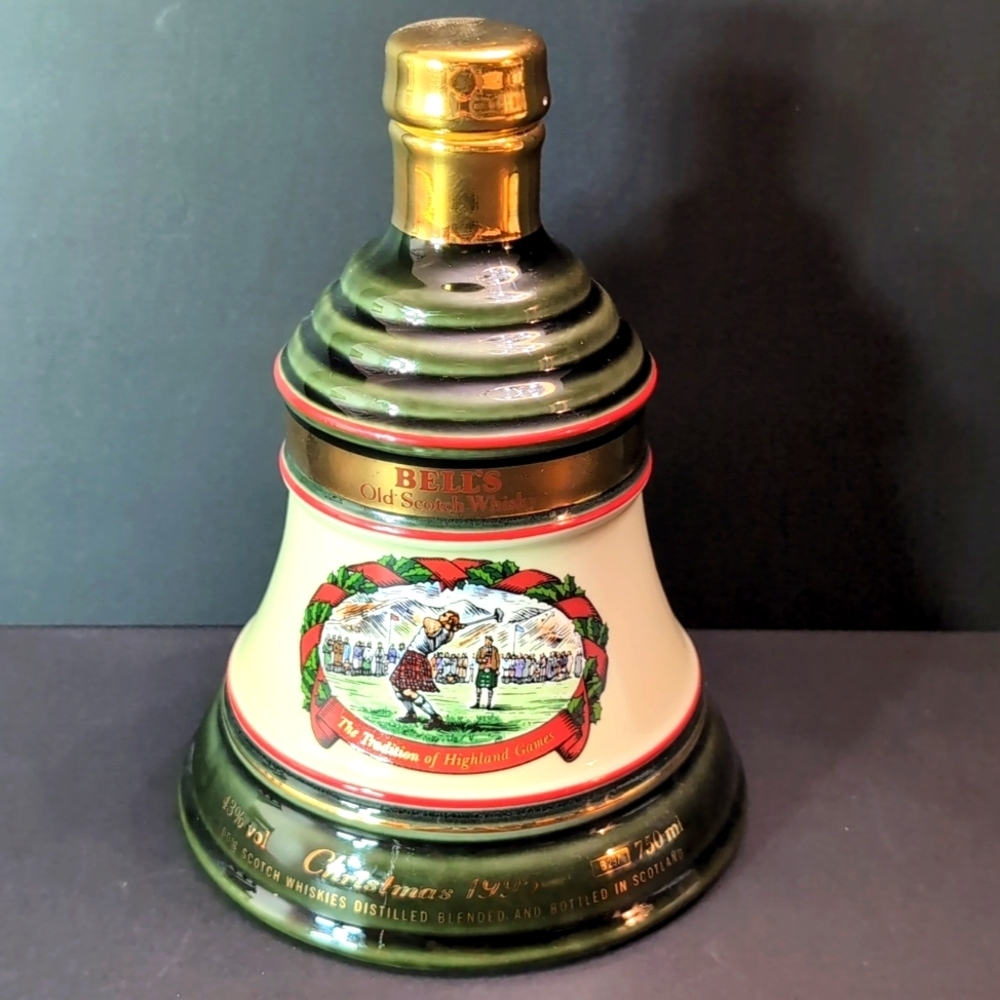 VGT 95 Bells Old Scotch Whisky Bottle Porcelain.